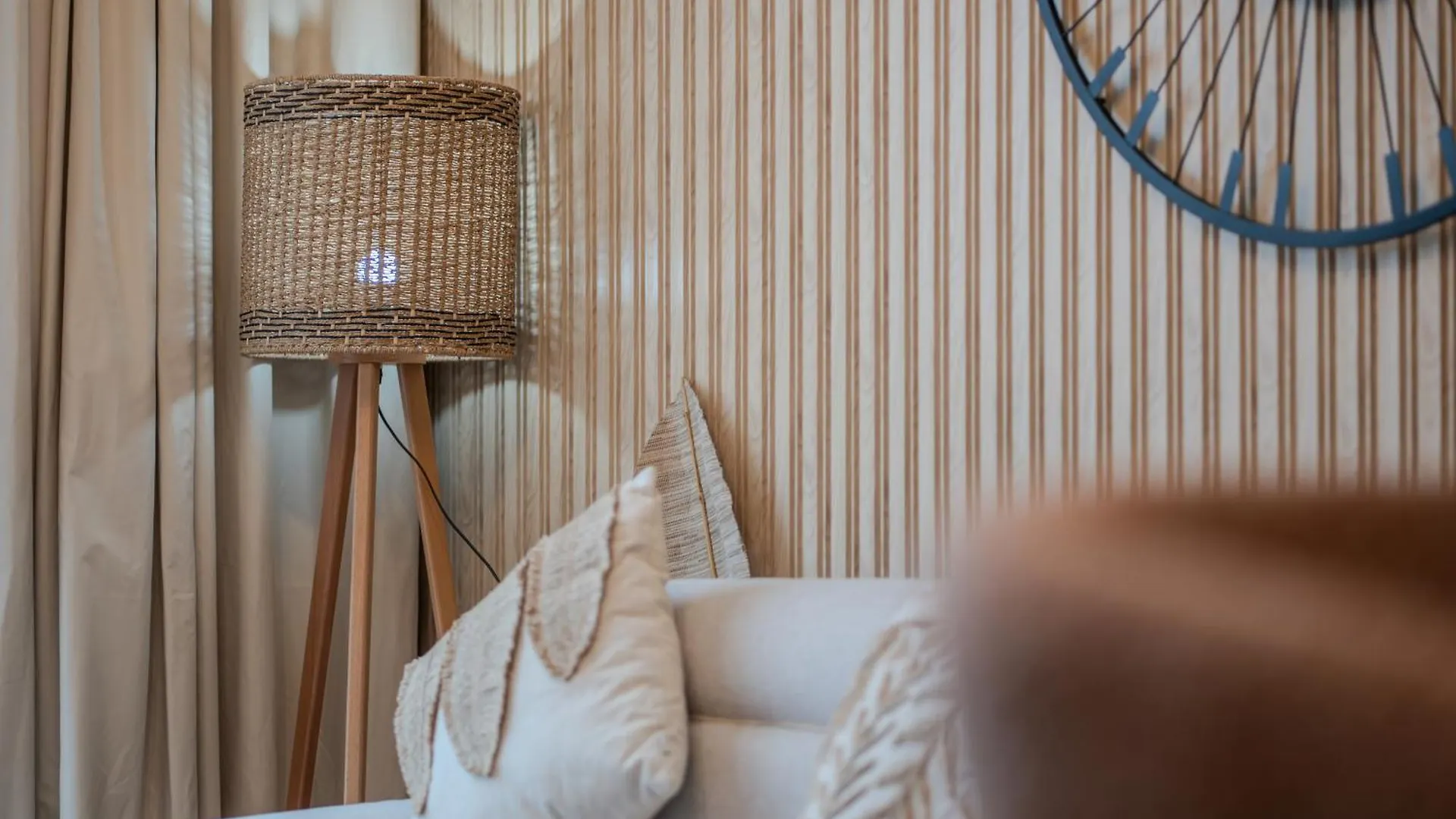 1Br Oak Luxury By Blue Cloud Holidays Sharjah Apartment