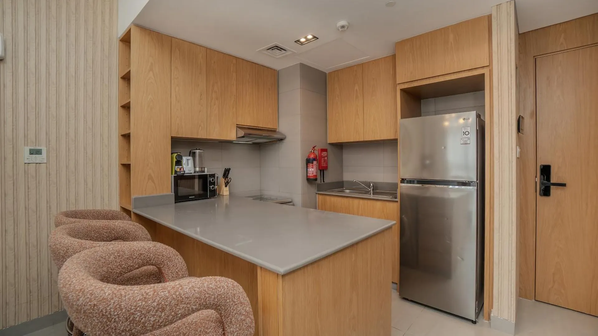1Br Oak Luxury By Blue Cloud Holidays Sharjah Apartment